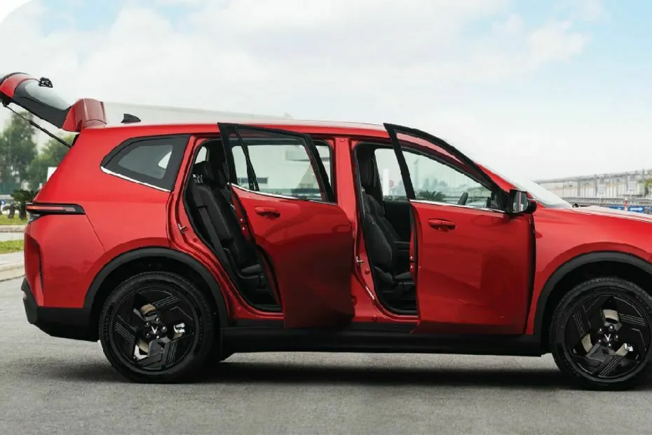 VINFAST MPV 7