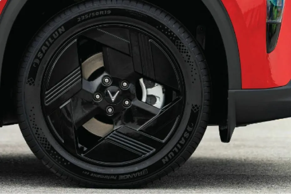VINFAST MPV 7